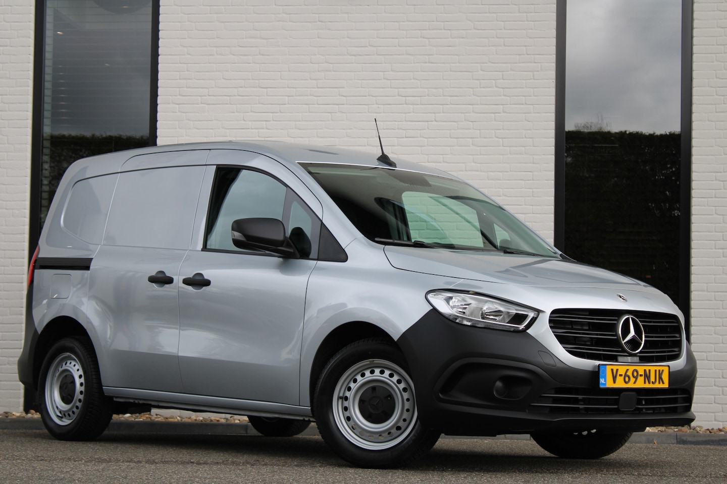 Mercedes-Benz Citan - 113 L1 / Benzine / Schuifdeur / 9.000 km / Apple Carplay / NIEUWSTAAT - AutoWereld.nl