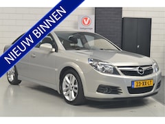 Opel Vectra GTS - 2.2-16V Executive // 148.000 km // LEDER // CLIMA // TREKHAAK // CRUISE // STOELVERWARMING