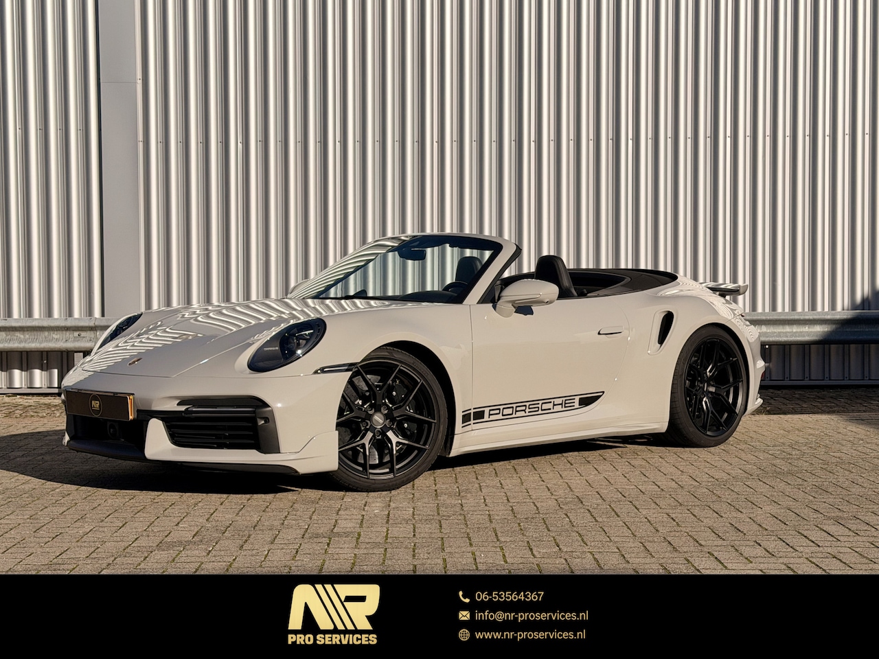 Porsche 911 Cabrio - 3.8 Turbo S 992 | Sportdesign | 21" Vossen | Lift | Burmester - AutoWereld.nl