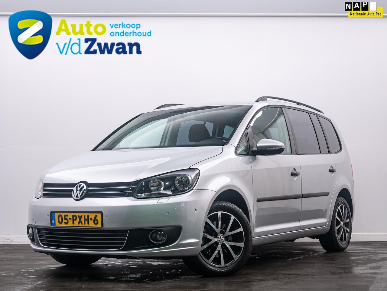 Volkswagen Touran - 1.2 TSI Trendline BlueMotion Airco/Cruise - AutoWereld.nl
