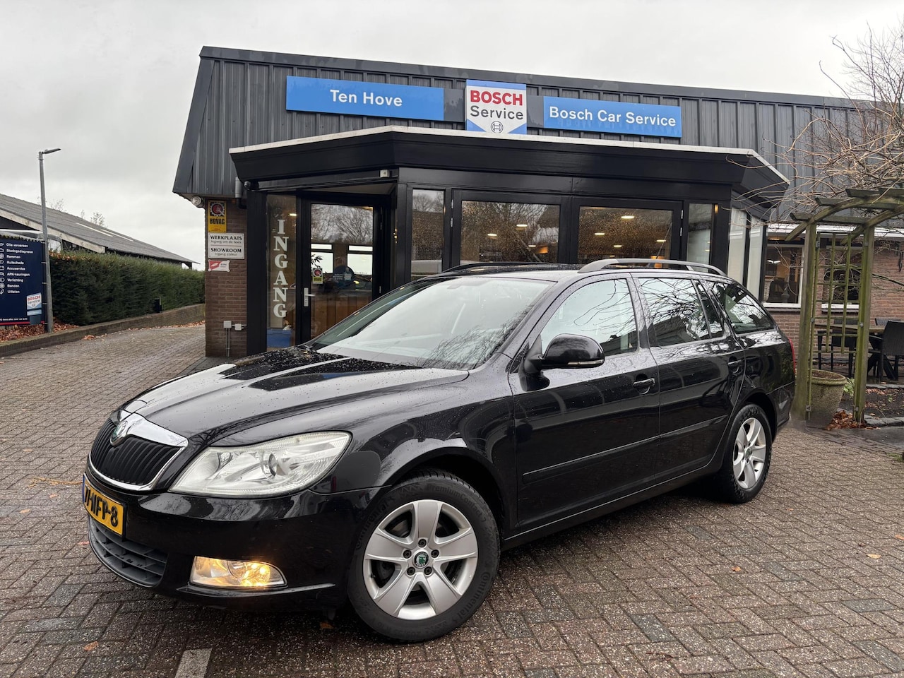 Skoda Octavia Combi - 1.2 TSI Ambition Business Line Trekhaak Clima PDC - AutoWereld.nl
