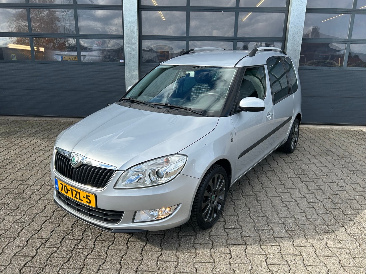 Skoda Roomster - 1.2 TSI Style 1.2 TSI 86pk Style - AutoWereld.nl