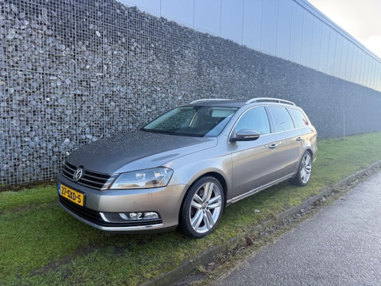 Volkswagen Passat Variant - 1.4 TSI Comfl. Bleumotion Apk 01/2027 - AutoWereld.nl