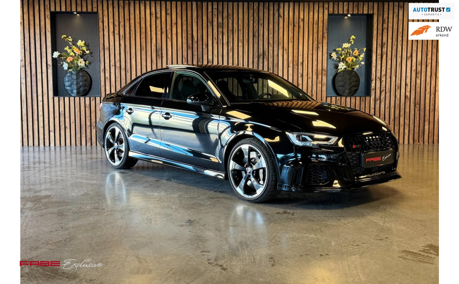 Audi A3 Limousine - 2.5 TFSI RS 3 quattro/Panorama/Camera/Cobra Stoelen/Lane assist/adaptive cr. - AutoWereld.nl