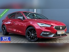 SEAT Leon - 1.5 eTSI FR Carplay/LED/Camera/Winterpakket/Clima/Cruise