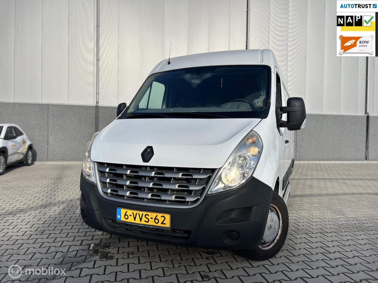 Renault Master - bestel T28 2.3 dCi L1H2|NAP|3 ZITS|CRUISE CON - AutoWereld.nl