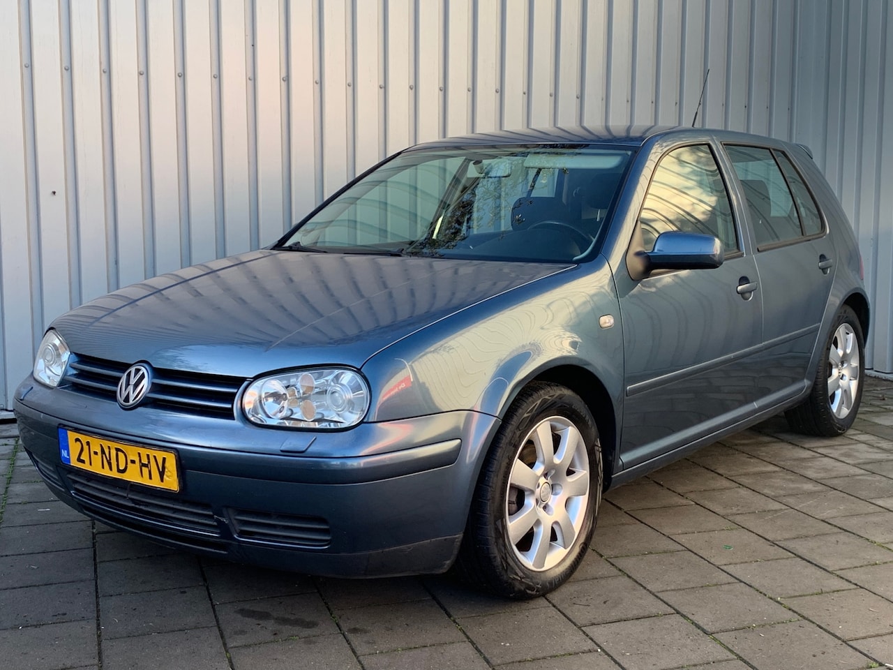 Volkswagen Golf - 1.6-16V Sportline|5 Deurs|Airco| - AutoWereld.nl