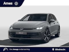 Volkswagen Golf - 1.5 eHybrid 204pk DSG Life Edition | Stoel- en stuurverwarming | Extra getint glas | 18''