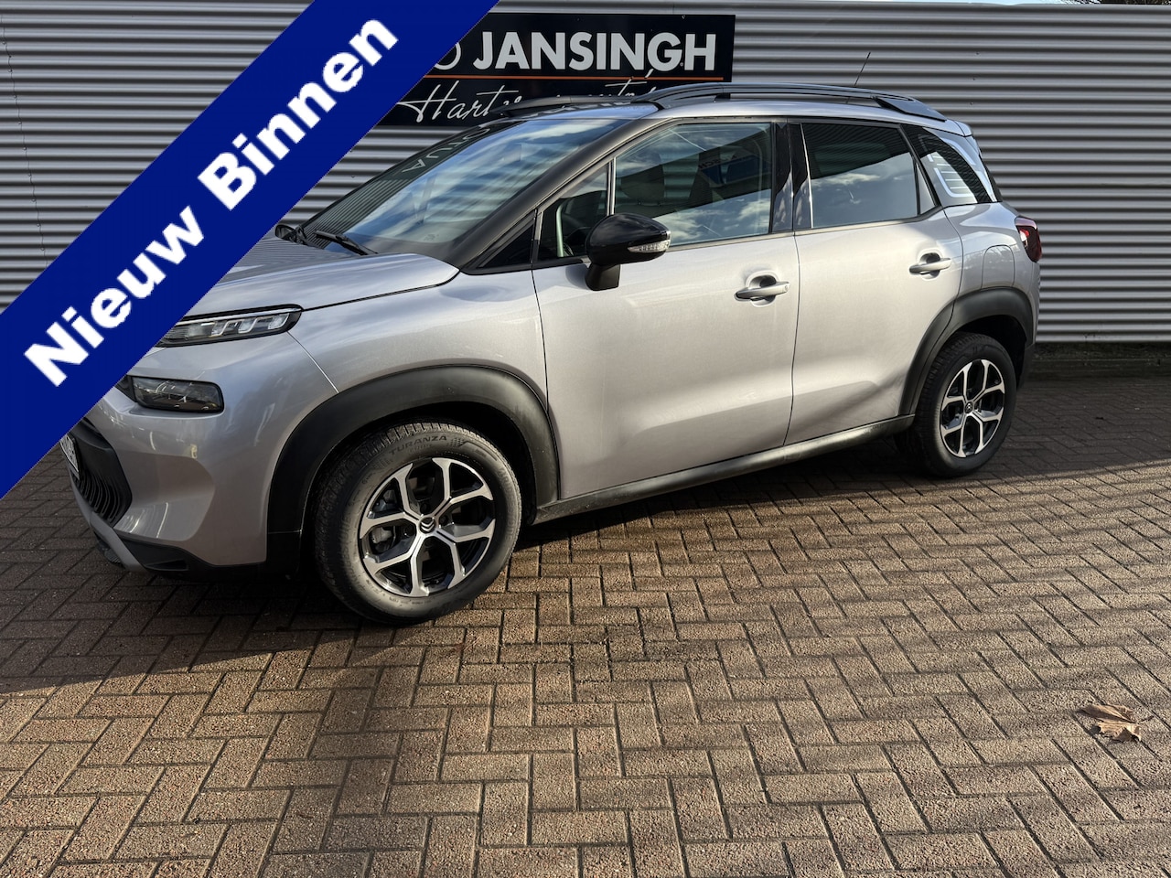 Citroën C3 Aircross - 1.2 PureTech Shine met maar 13.913km!!! | Navigatie | Led | Comfort Stoelen | Cruise | App - AutoWereld.nl