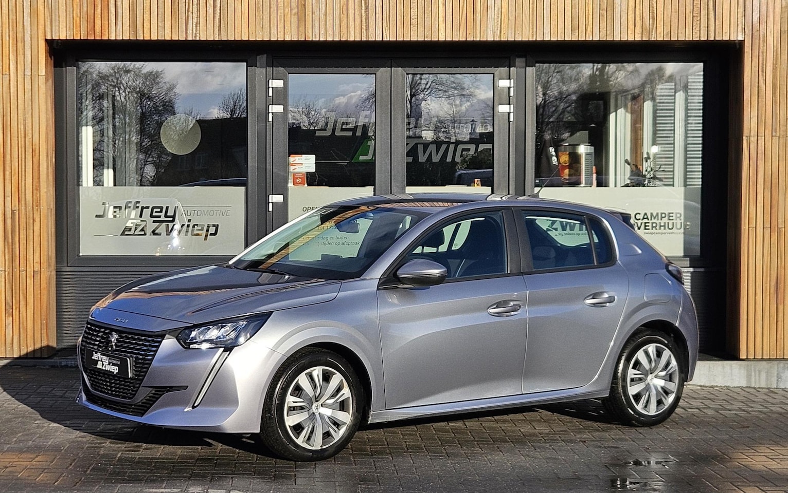 Peugeot 208 - 1.2 PureTech Active apple carplay. led verlichting. navi. - AutoWereld.nl