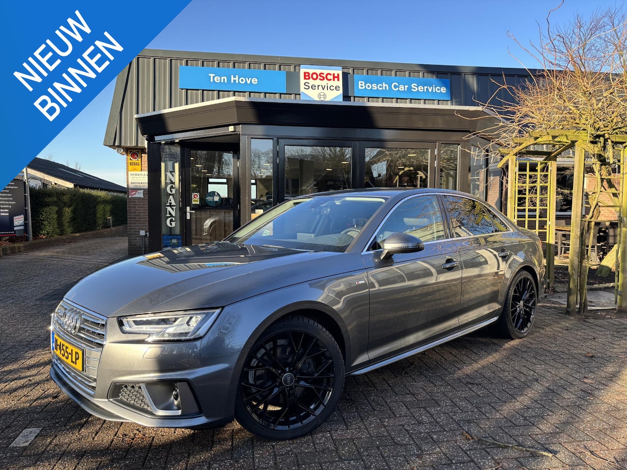 Audi A4 Limousine - 35 TFSI S-Tronic S-line Digitaal-Dash Trekhaak - AutoWereld.nl