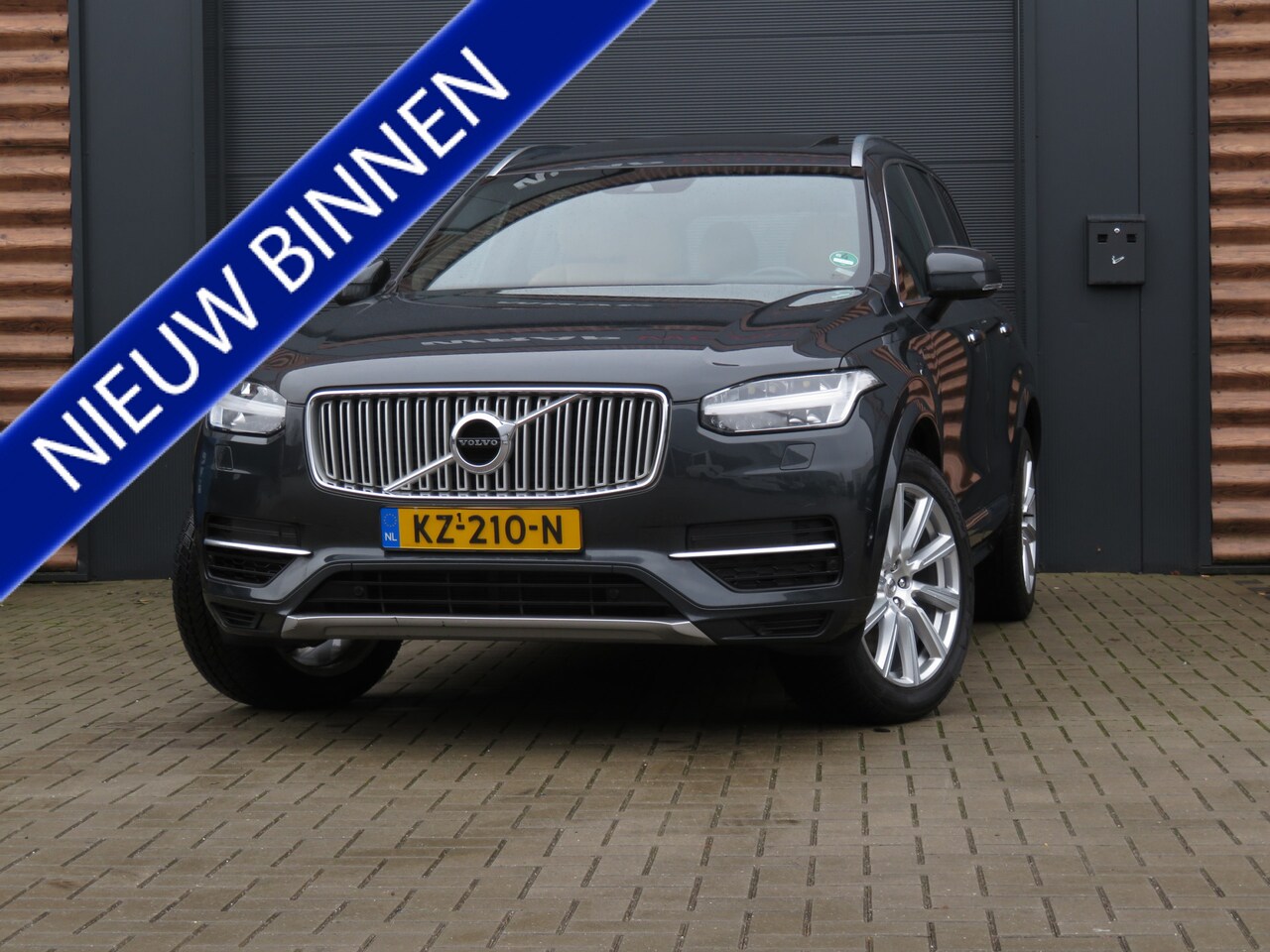 Volvo XC90 - 2.0 T8 Twin Engine AWD Inscription Airco ACC Cr-Control CarPlay Panoramadak 7-Pers - AutoWereld.nl