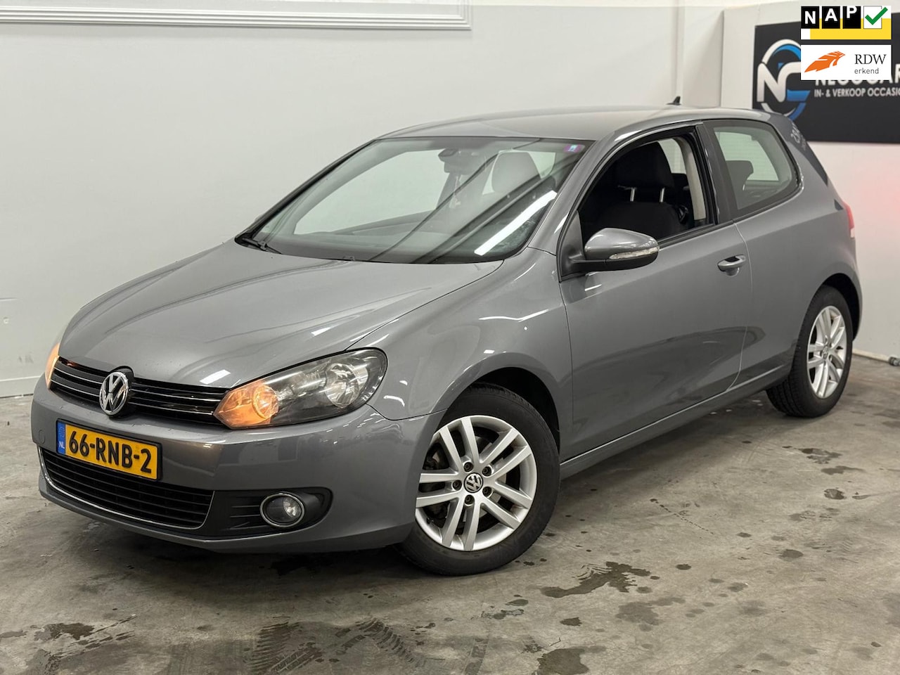 Volkswagen Golf - 1.4 TSI Highline / AUTOMAAT / NAVI-MULTIEMEDIA / NIEUWE KETTING-SET - AutoWereld.nl