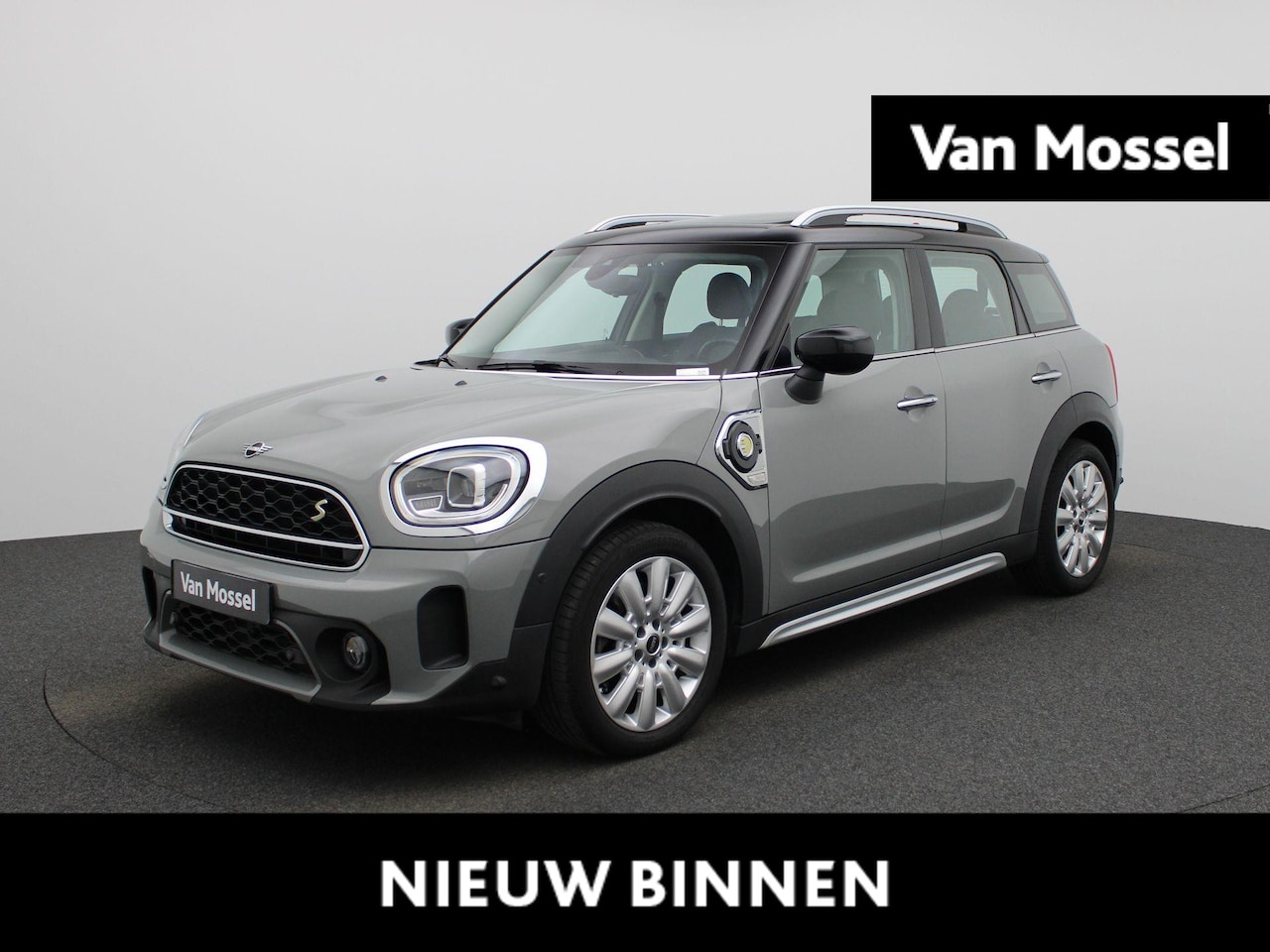 MINI Countryman - Mini 1.5 Cooper S E ALL4 Aut. | LED | Navi | Stoelverwarming | Panoramadak | Sfeerverlicht - AutoWereld.nl