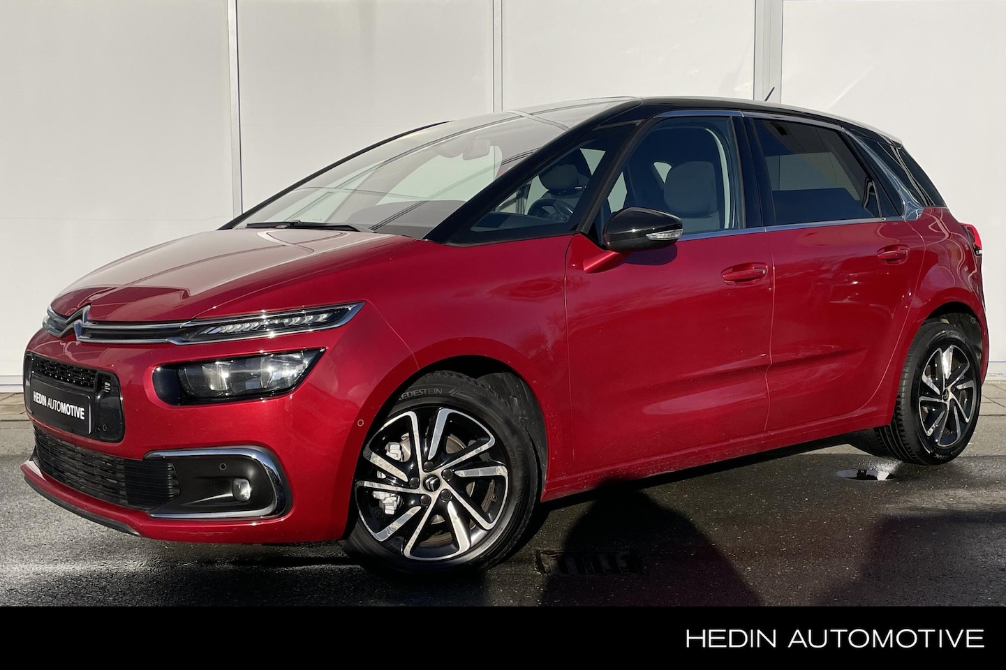 Citroën C4 Picasso - 1.2 130pk Feel | Trekhaak | Navigatie | Camera | Climate control | Keyless | LMV | PArkeer - AutoWereld.nl