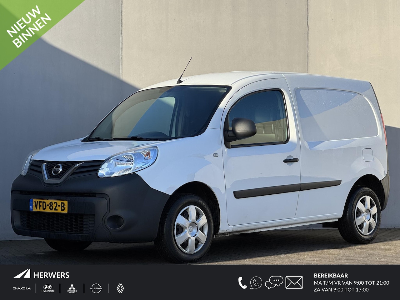 Nissan NV250 - 1.5 dCi 95 L1H1 Acenta / 3 Zitplaatsen / Airco / Dealer onderhouden / Radio / Elektrische - AutoWereld.nl