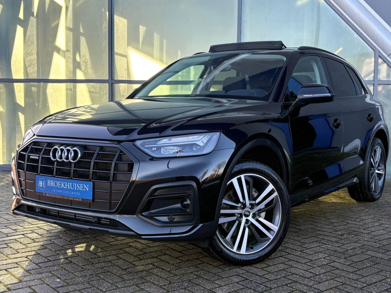 Audi Q5 - 50 TFSI e Advanced edition 299pk Panoramadak / Massage Stoelen / B&O Audio / Trekhaak - AutoWereld.nl