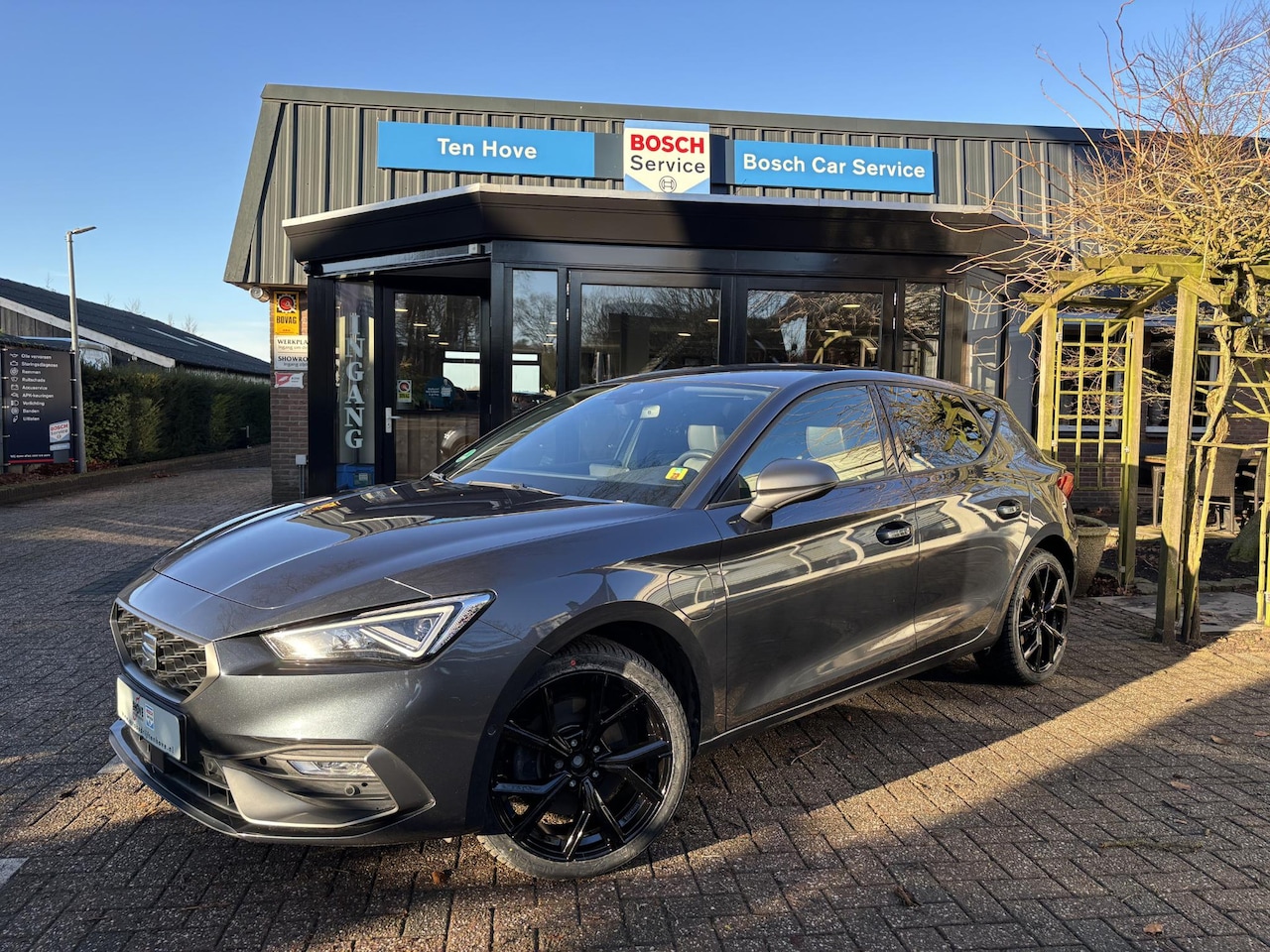 SEAT Leon - 1.4 TSI eHybrid FR-line Camera App connect - AutoWereld.nl