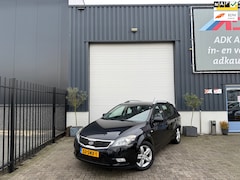 Kia Cee'd Sporty Wagon - 1.4 CVVT Navigator Plus Pack NAVI/AIRCO/CRUISE/TREKHAAK