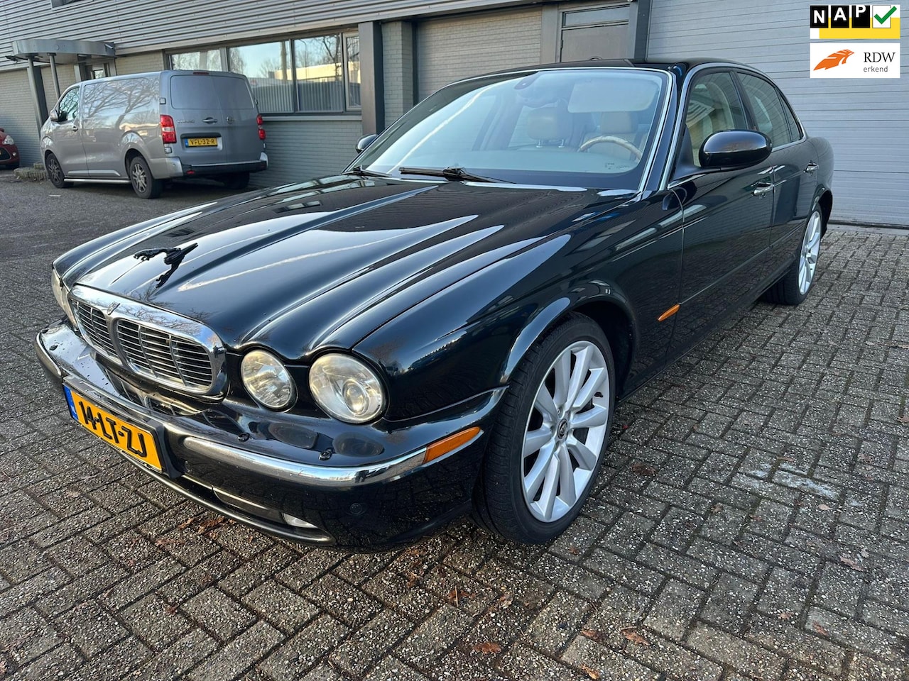 Jaguar XJ - 3.5 V8 Executive 3.5 V8 Executive - AutoWereld.nl