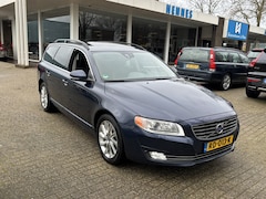 Volvo V70 - 2.0 D4 Momentum Euro6 Schuifdak Standkachel