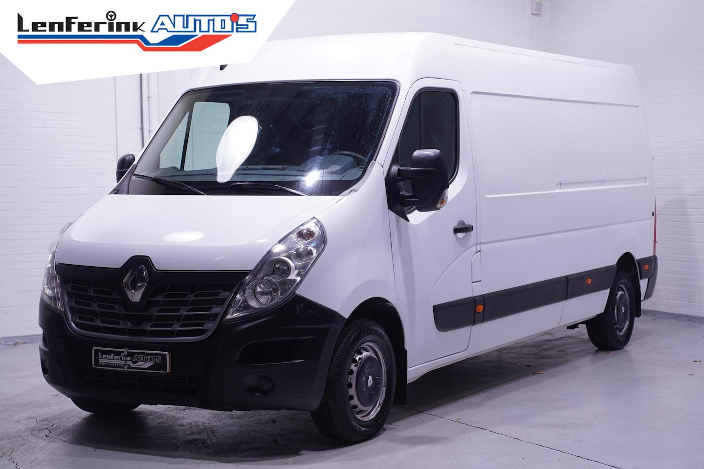 Renault Master - 2.3 dCi 170 pk L3H2 Navi, Airco, Trekhaak Cruise Control, Laadruimte Pakket, NAP, 3-Zits - AutoWereld.nl