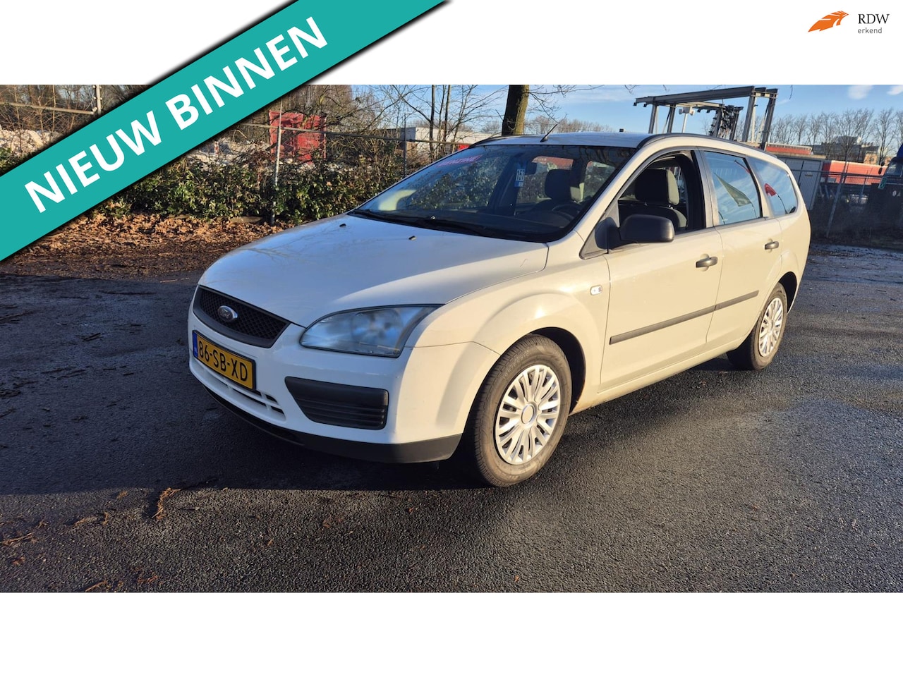 Ford Focus Wagon - 1.6-16V Champion BAK LICHT HOORBAAR - AutoWereld.nl