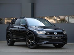 Volkswagen Tiguan - 1.4 TSI eHybrid R-Line BlackStyle AdaptivCruise IQDrive AppleCarplay Lederen Zetels Privac