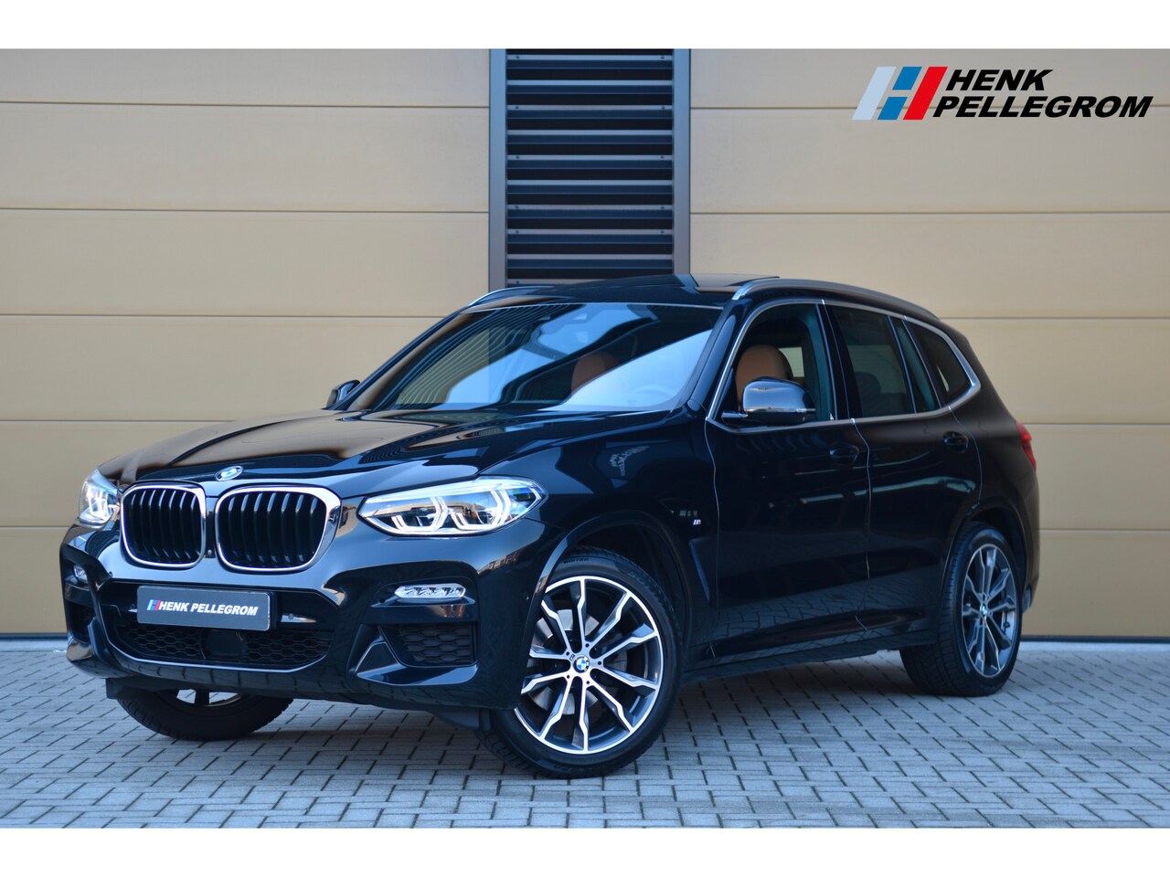 BMW X3 - xDrive20i High Executive * M-Pakket * Trekhaak * Panoramadak * Stoelmemory * Headup * - AutoWereld.nl