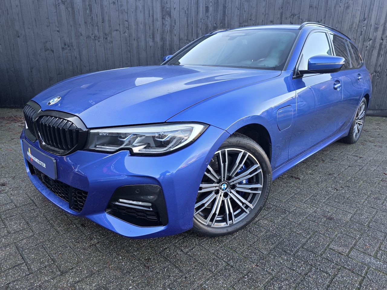 BMW 3-serie Touring - 330e xDrive M-Sport - AutoWereld.nl