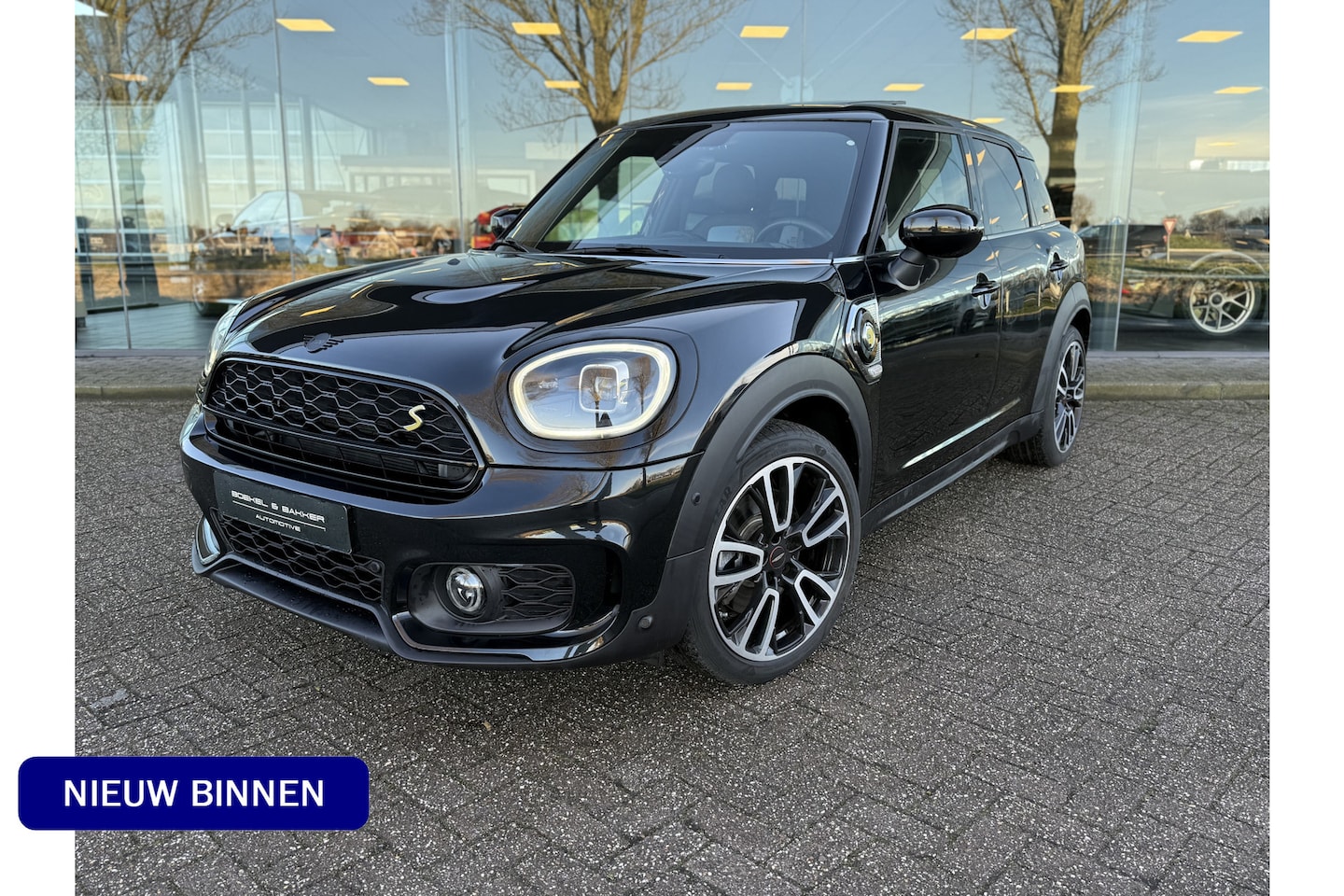 MINI Countryman - Mini Cooper S E ALL4 John Cooper Works ** Panodak ** Leer ** Memory ** H/K - AutoWereld.nl