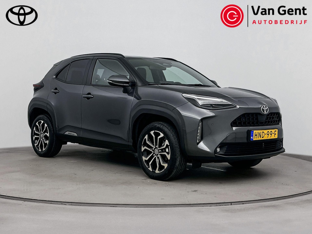 Toyota Yaris Cross - 1.5 Hybrid 115 First Edition | Dodehoek | Stoel/Stuurverwarming | Parkeersensoren | Naviga - AutoWereld.nl