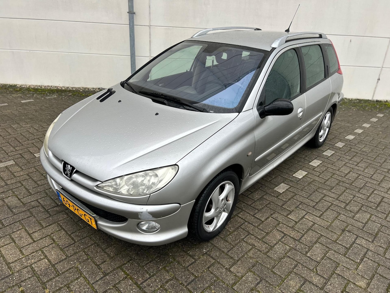 Peugeot 206 SW - 1.6-16V Griffe Climat Controle Leder interieur Apk 17-10-2026 NL-Auto - AutoWereld.nl