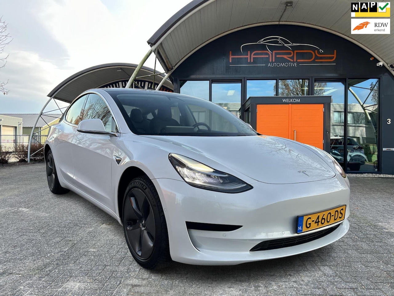 Tesla Model 3 - Standard RWD Plus 60 kWh Trekhaak (1.000kg) Rijklaarprijs! - AutoWereld.nl