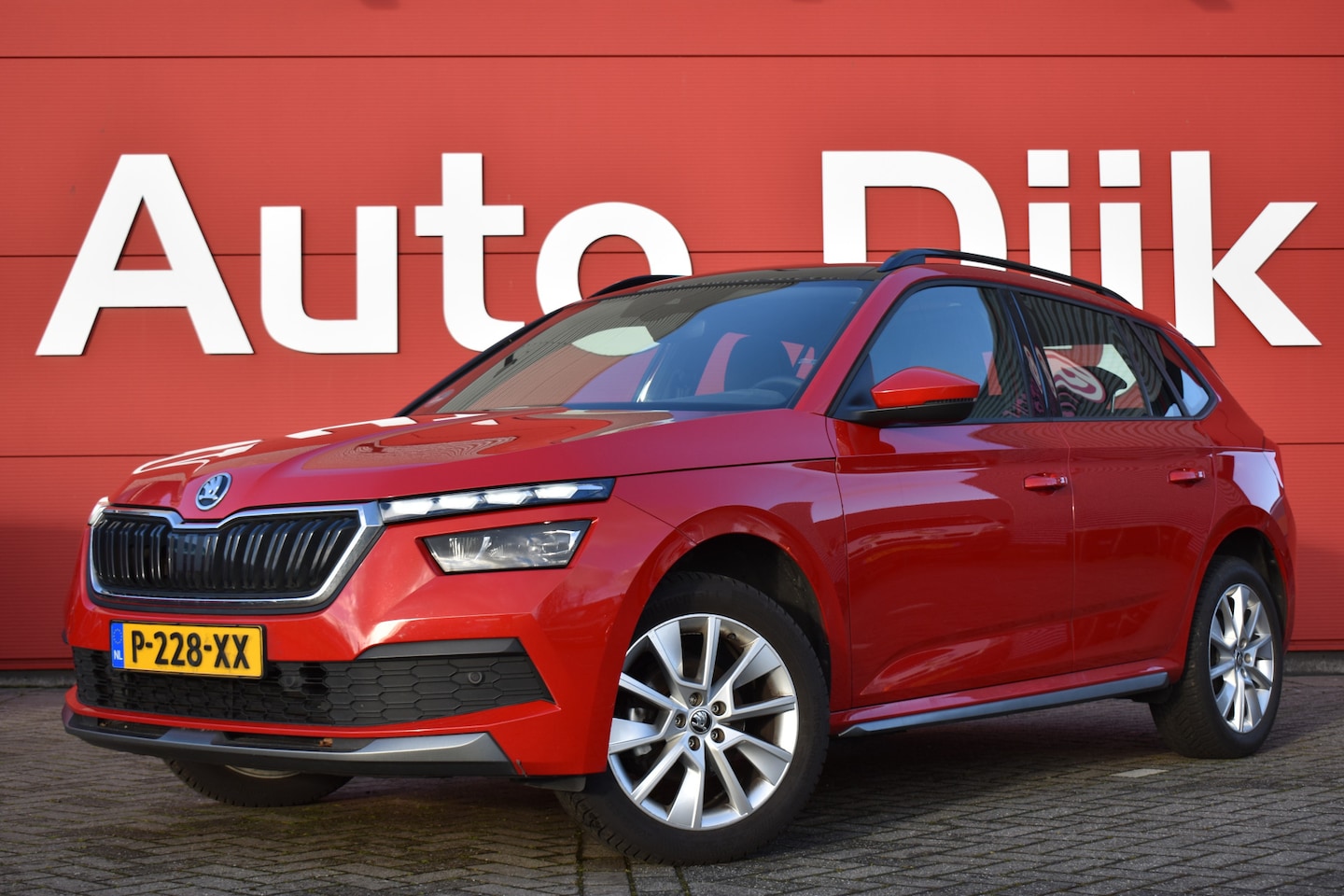 Skoda Kamiq - 1.0 TSI Business Edition LED | Virtual Cockpit | Pano | Carplay | Keyless | Adapt. Cruise - AutoWereld.nl