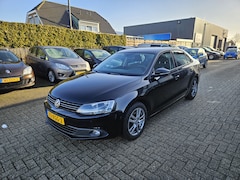 Volkswagen Jetta - 1.2 TSI Comfort Executive Line