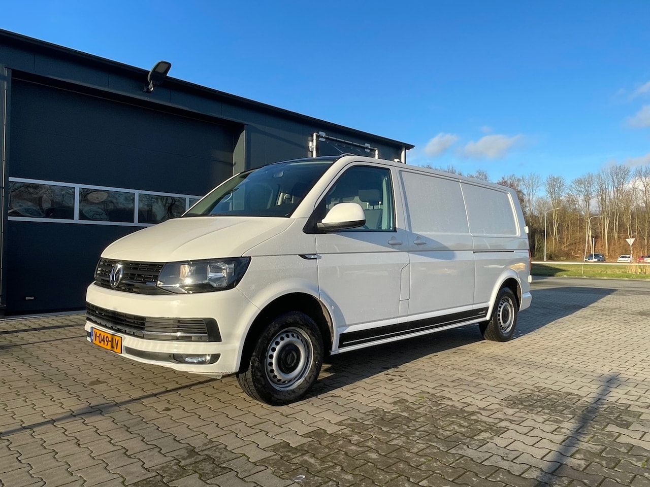 Volkswagen Transporter - 2.0 TDI L2H3 Comfortline 2.0 TDI L2H3 Comfortline - AutoWereld.nl