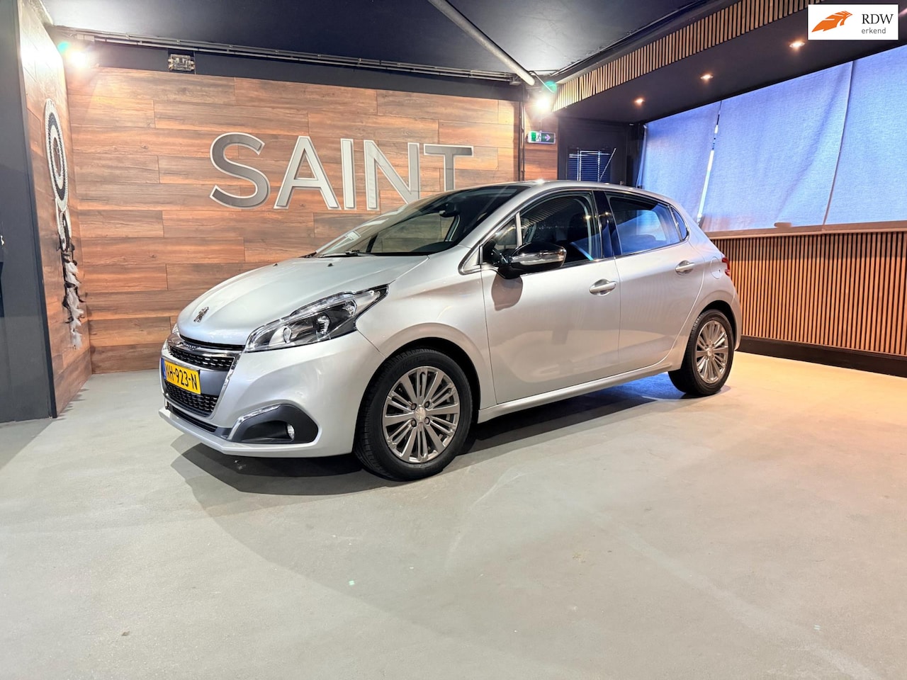 Peugeot 208 - |1.2 PureTech Allure | NAP | - AutoWereld.nl