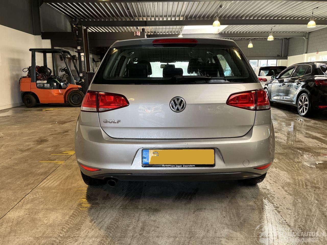 Volkswagen Golf - 1.6 TDI Comfortline NAP!