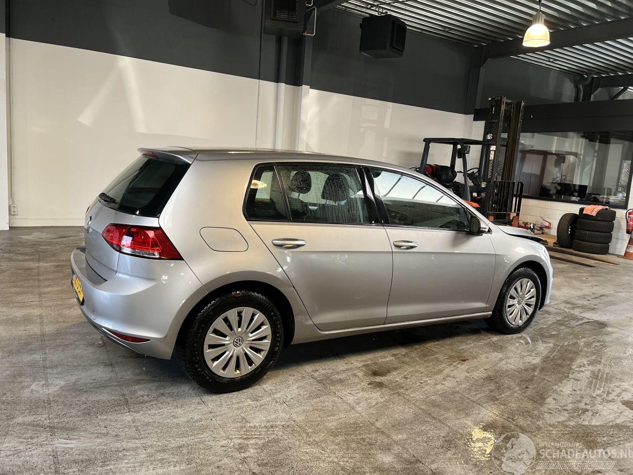 Volkswagen Golf - 1.6 TDI Comfortline NAP!