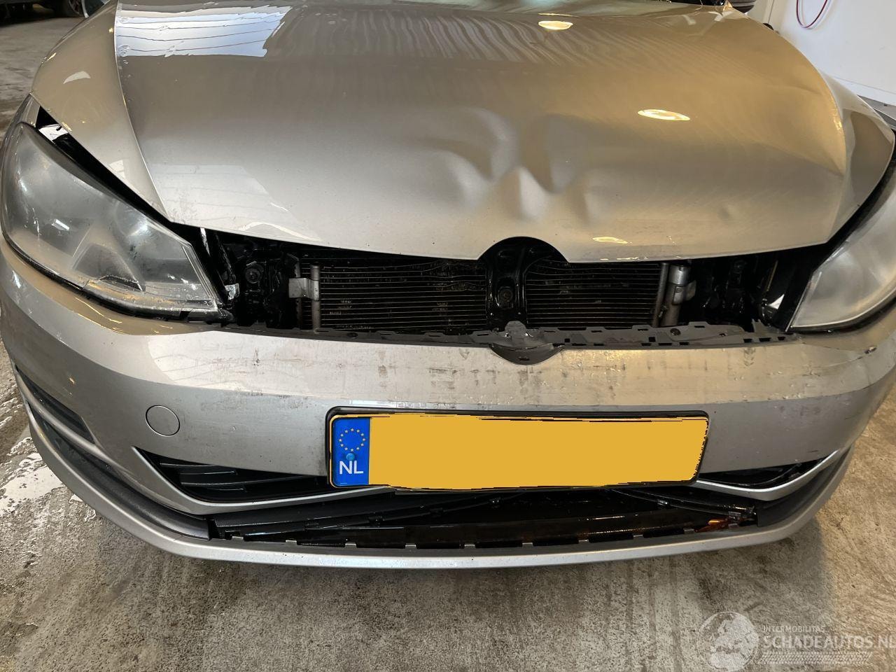 Volkswagen Golf - 1.6 TDI Comfortline NAP!