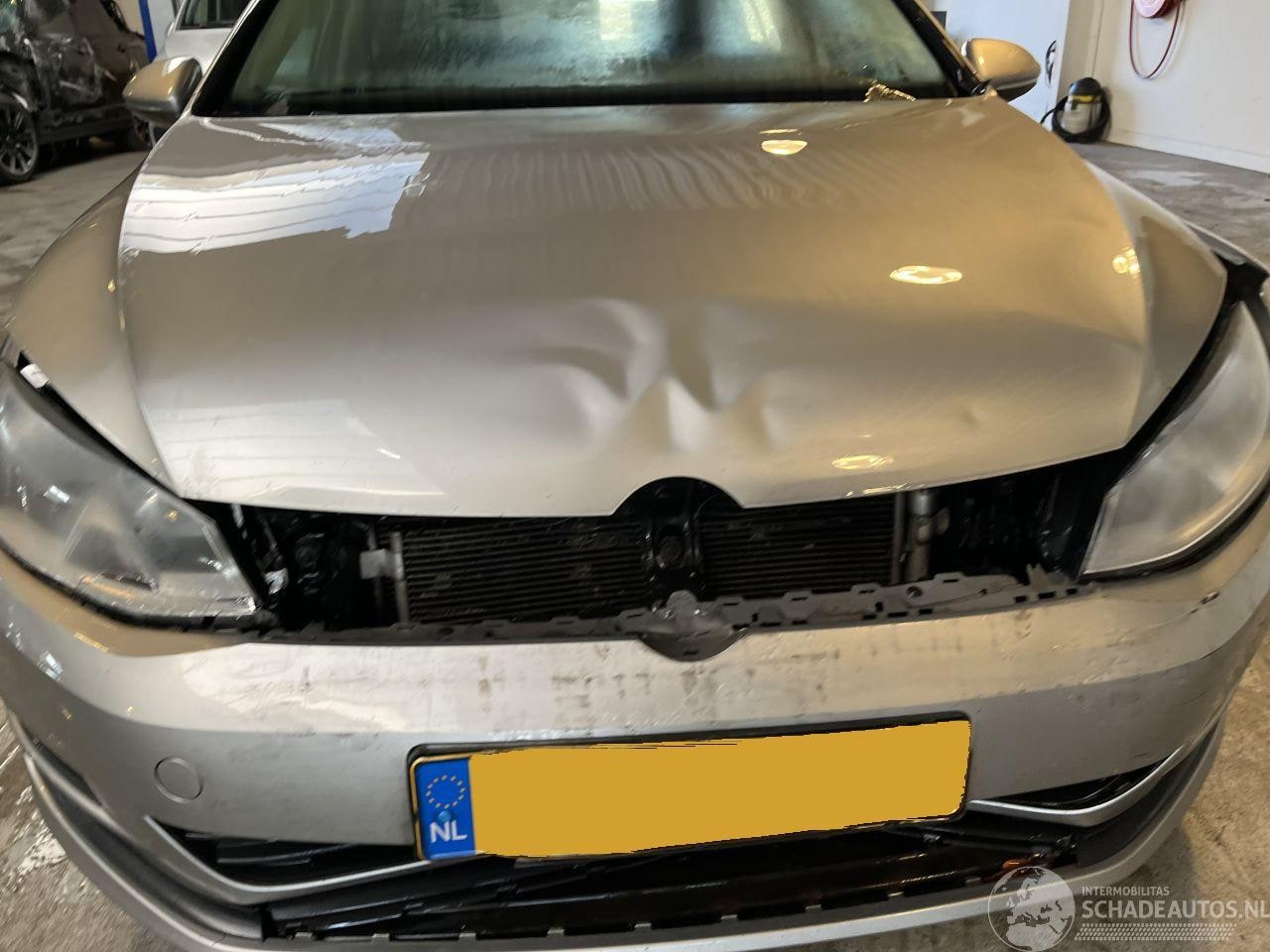 Volkswagen Golf - 1.6 TDI Comfortline NAP!