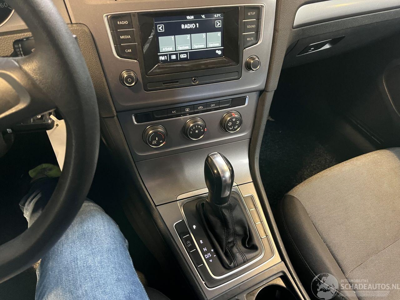 Volkswagen Golf - 1.6 TDI Comfortline NAP!