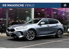 BMW 1-serie - 120 M Sport Automaat / Sportstoelen / Achteruitrijcamera / M Adaptief onderstel / Parking