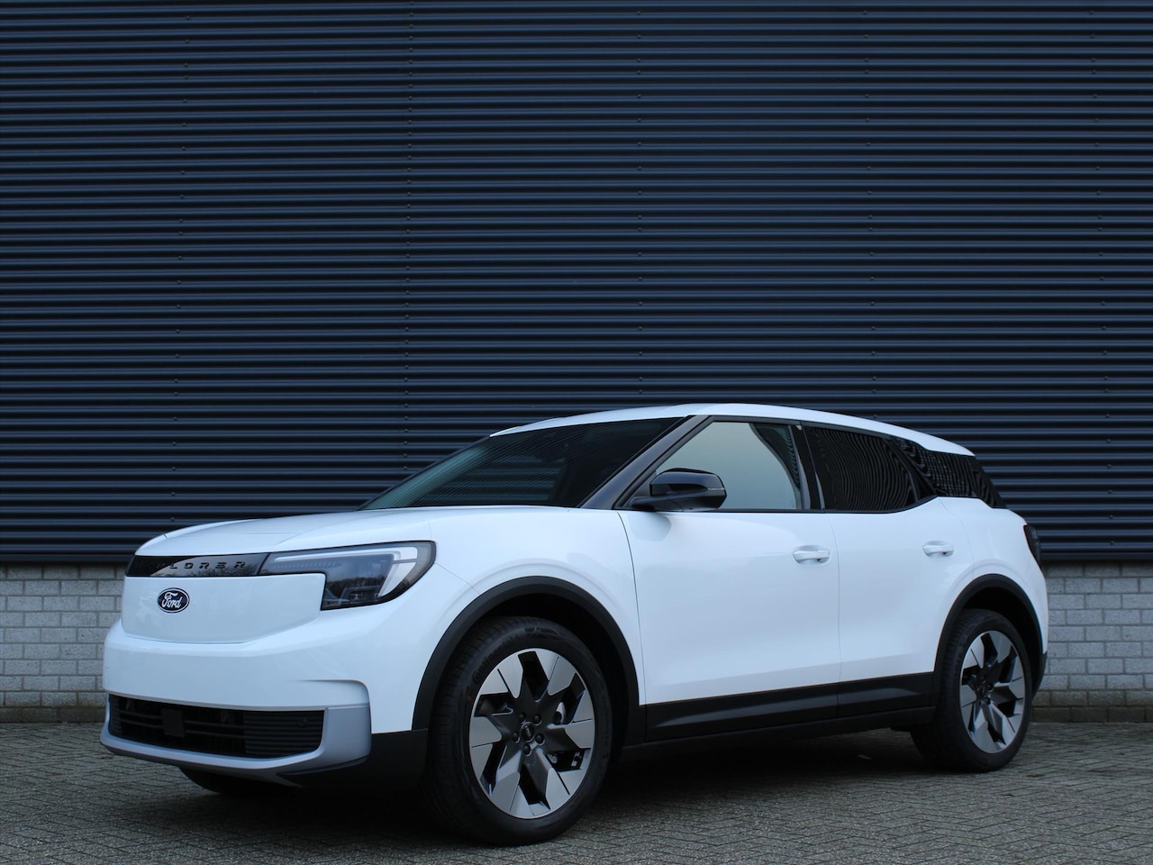 Ford Explorer - Premium 79 kWh 340pk AWD I B&O Premium Audio I Lichtmetalen Velgen 20 inch I Handsfree Ach - AutoWereld.nl