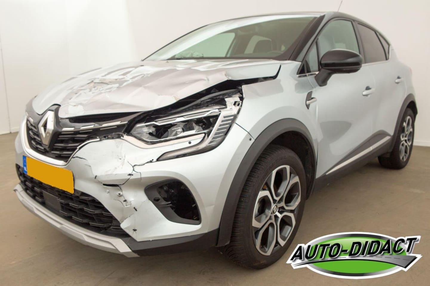 Renault Captur - 1.0 TCe Clima Navi 90 Edition One - AutoWereld.nl