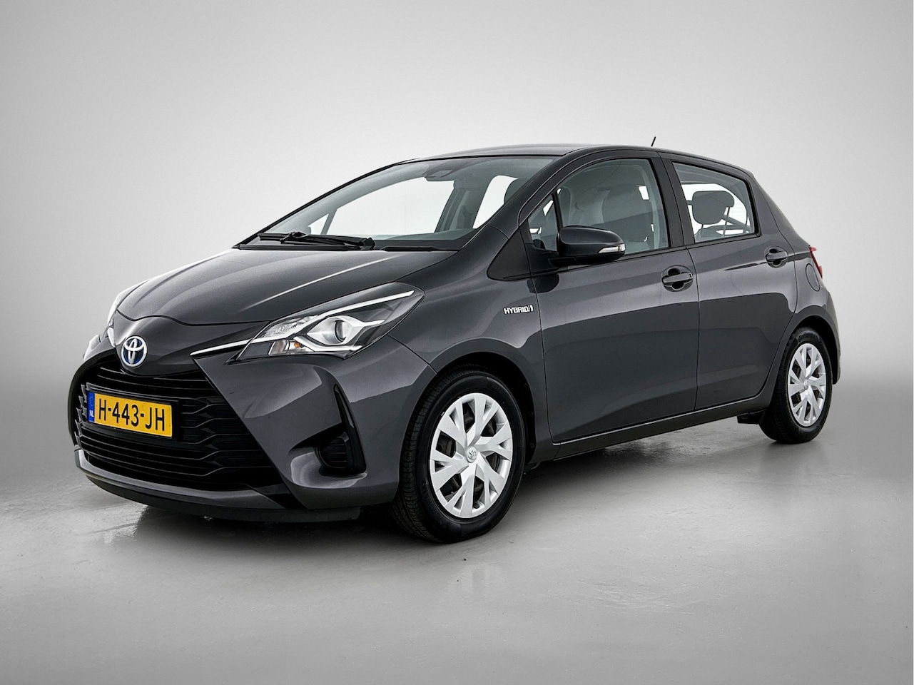 Toyota Yaris - 1.5 Hybrid Active Direct leverbaar! Kniegas - AutoWereld.nl