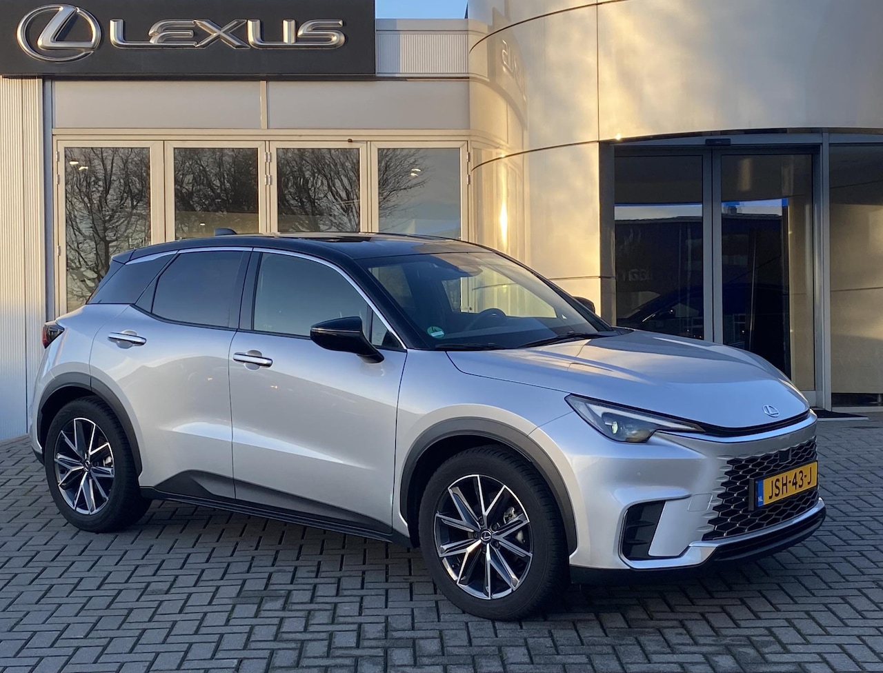 Lexus LBX - Emotion 2WD Emotion 2WD - AutoWereld.nl