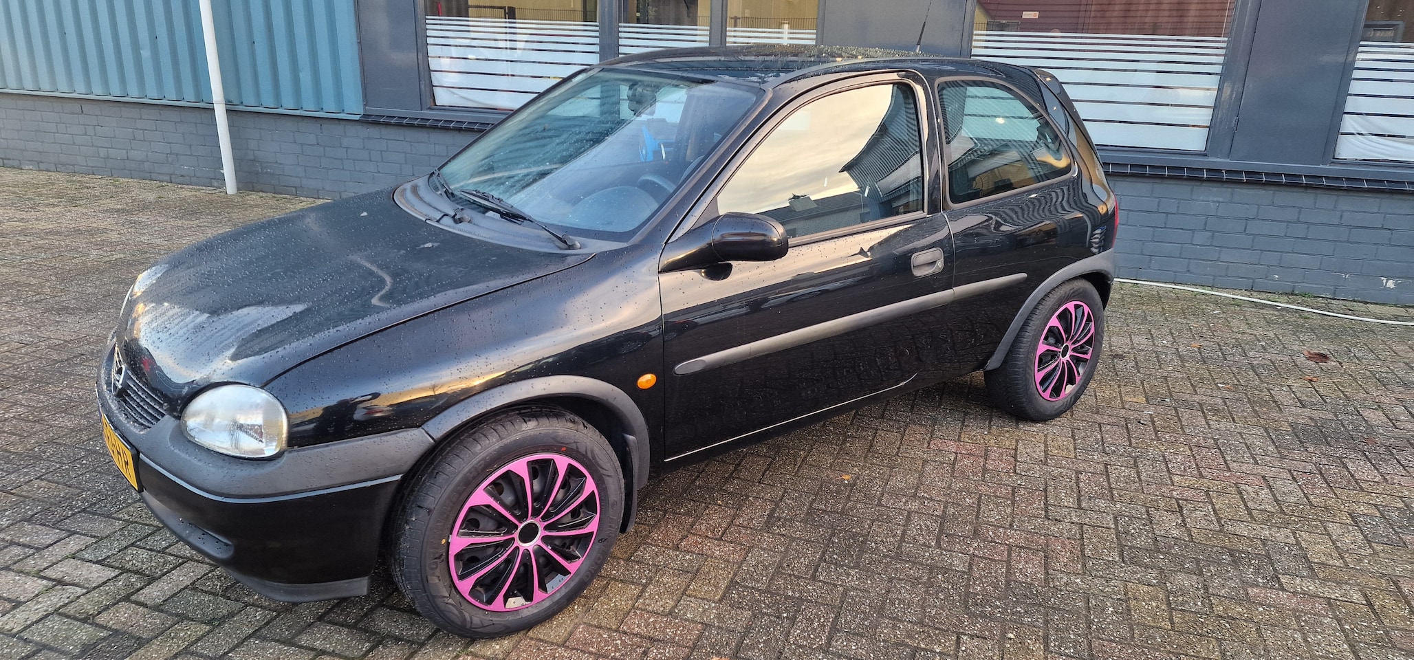 Opel Corsa - 1.2i-16V Onyx - AutoWereld.nl