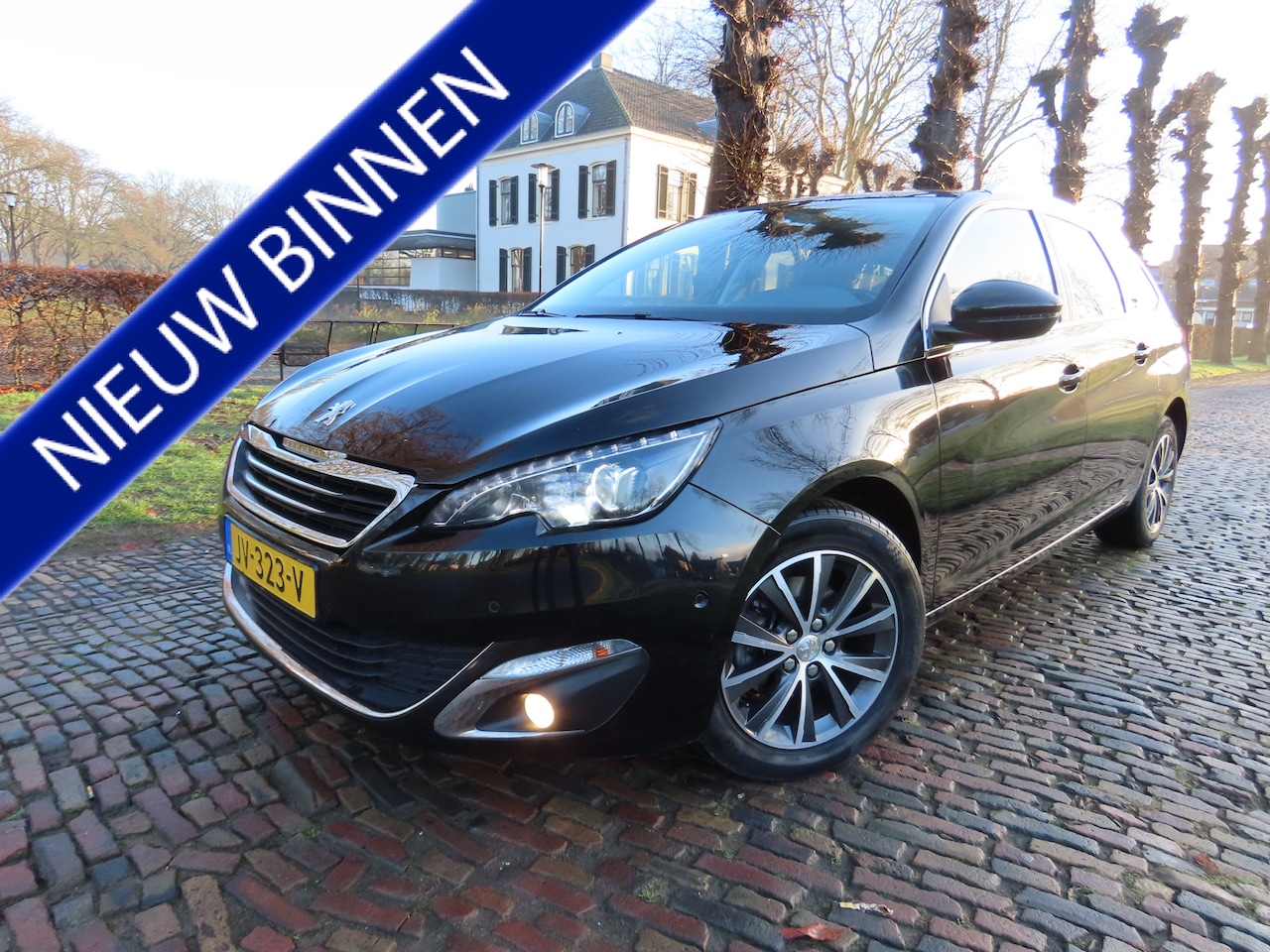 Peugeot 308 SW - 1.2 PureTech Blue Lease Premium Massage stoelen Stoelverwarming Leer Panoramadak Carplay P - AutoWereld.nl